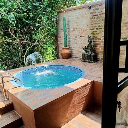 Airport Villa Kamatha -Foreign Booking Only Katunayaka Buitenkant foto