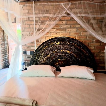 Airport Villa Kamatha -Foreign Booking Only Katunayaka Buitenkant foto